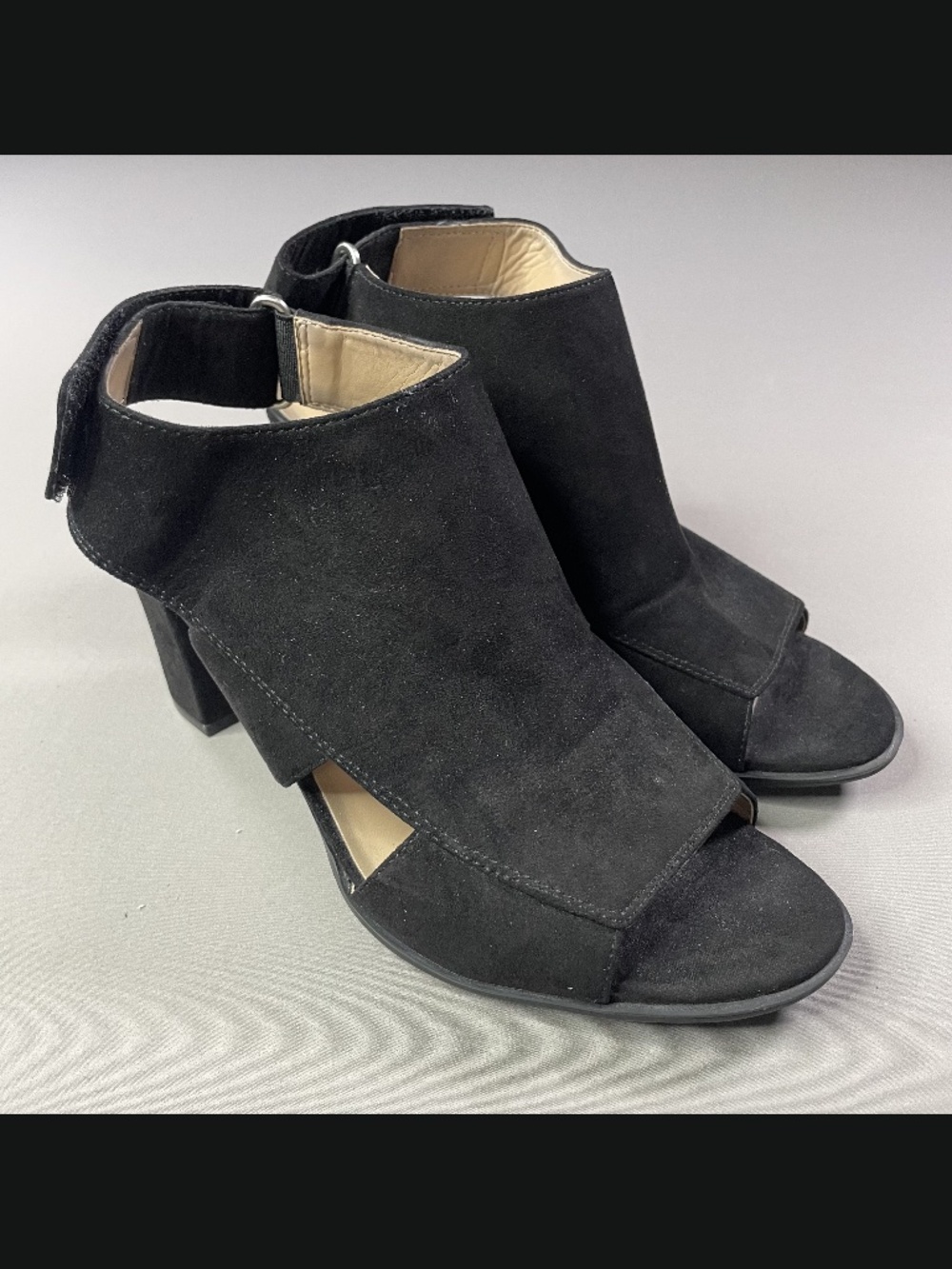 Naturalizer Shoes Womens 8.5 black faux suede ankle heels boho indie lucky